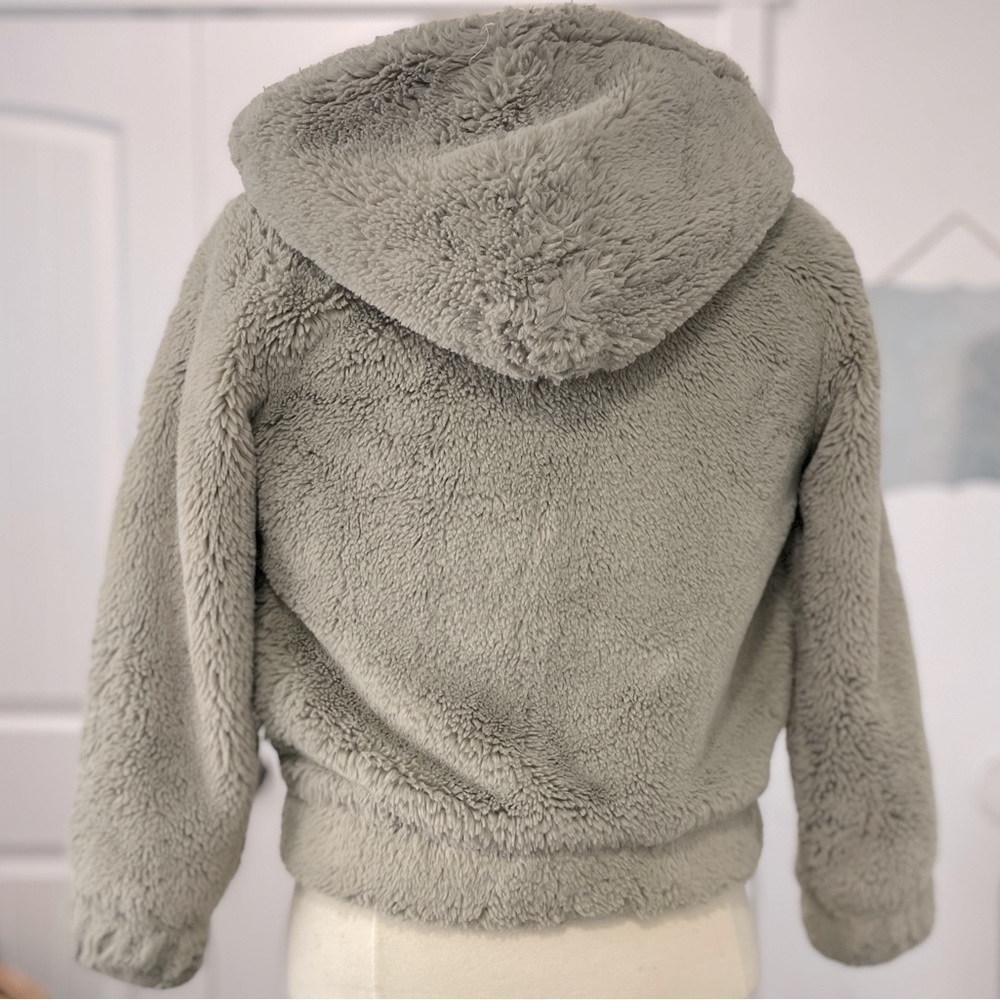 Forever 21 Girls | Medium Crop - Full Zip Fur Hoodie | - Picture 3 of 5